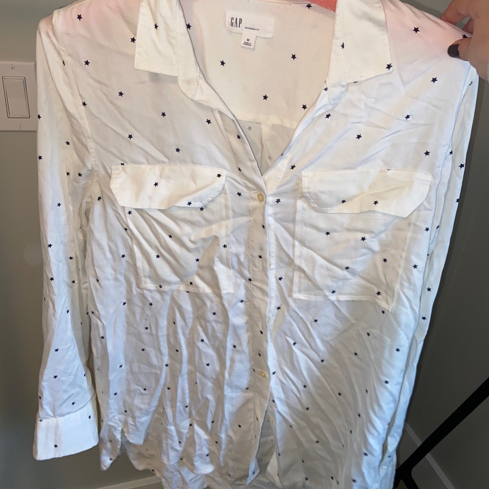 Gap star button up